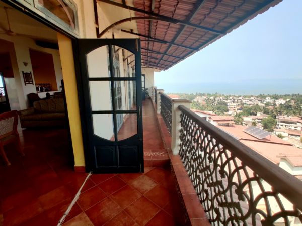 Duplex apartment sea view